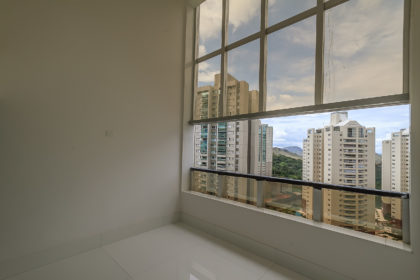 Apartamento no Vila da Serra - Edifício Green Tower - Rua da Fonte, 170