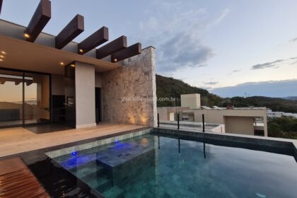 Casa linear à venda no condomínio Quintas do Sol em Nova Lima