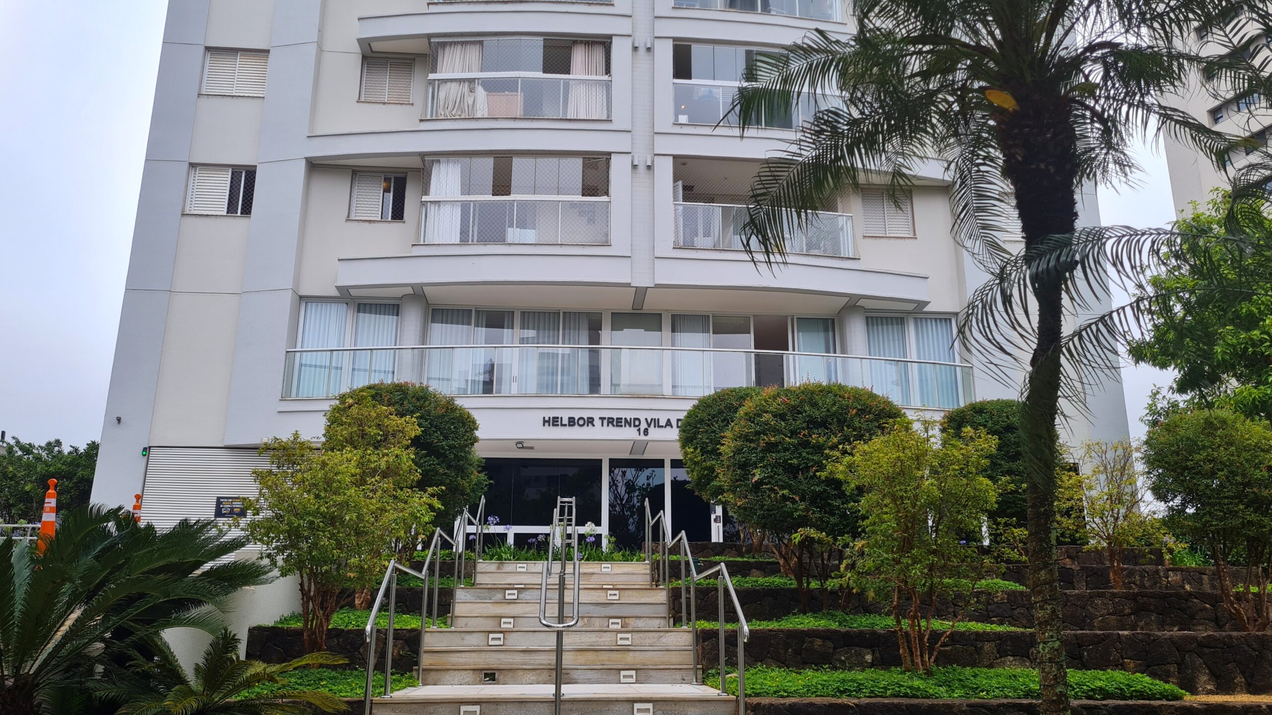 Rua da Mata 16 Vila da Serra Nova Lima MG Helbor