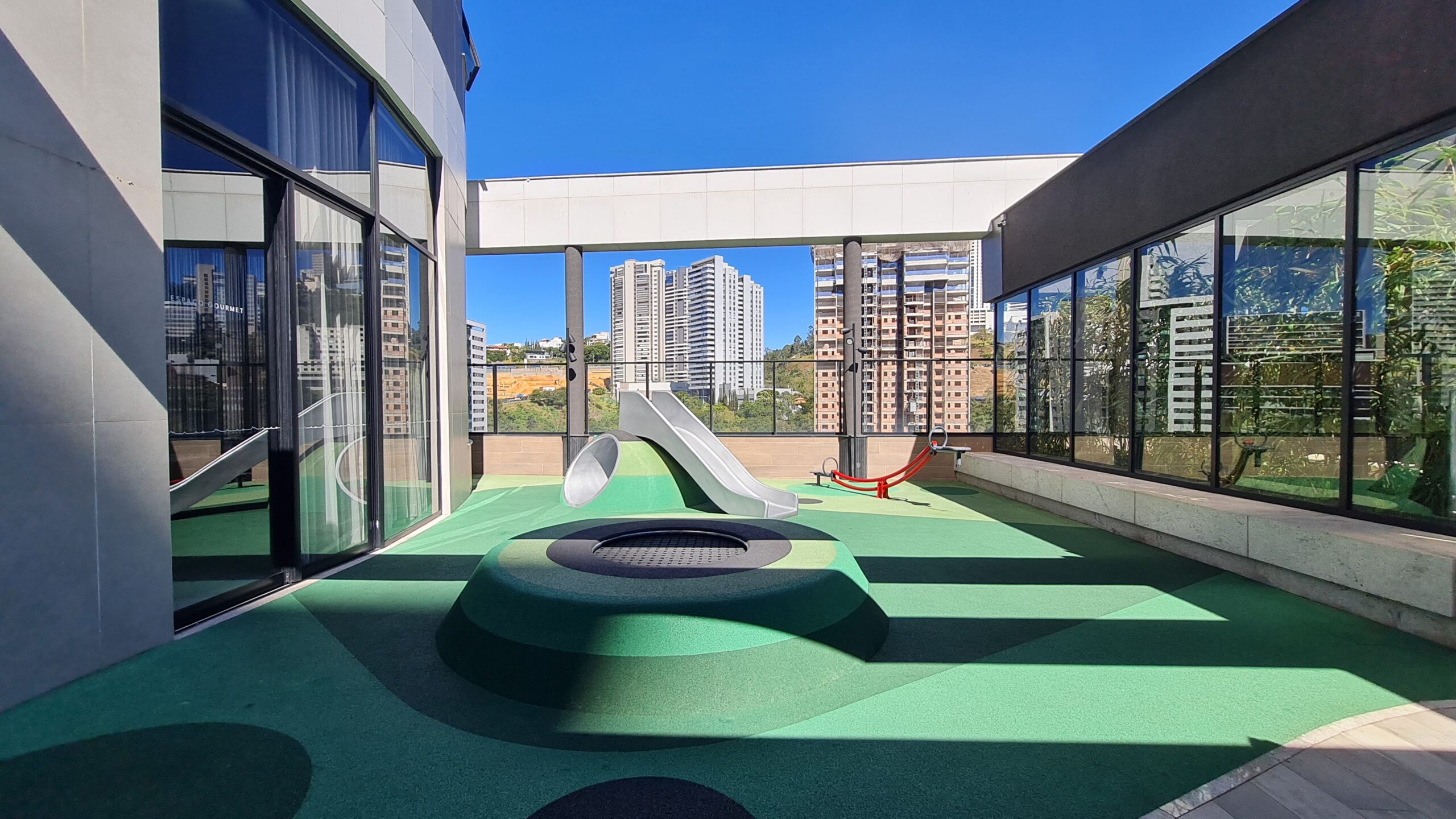 apartamentos de 3 e 4 suítes no vale do sereno