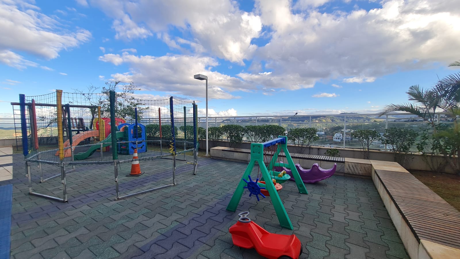 Roscoe imobiliária nouveau vila da serra