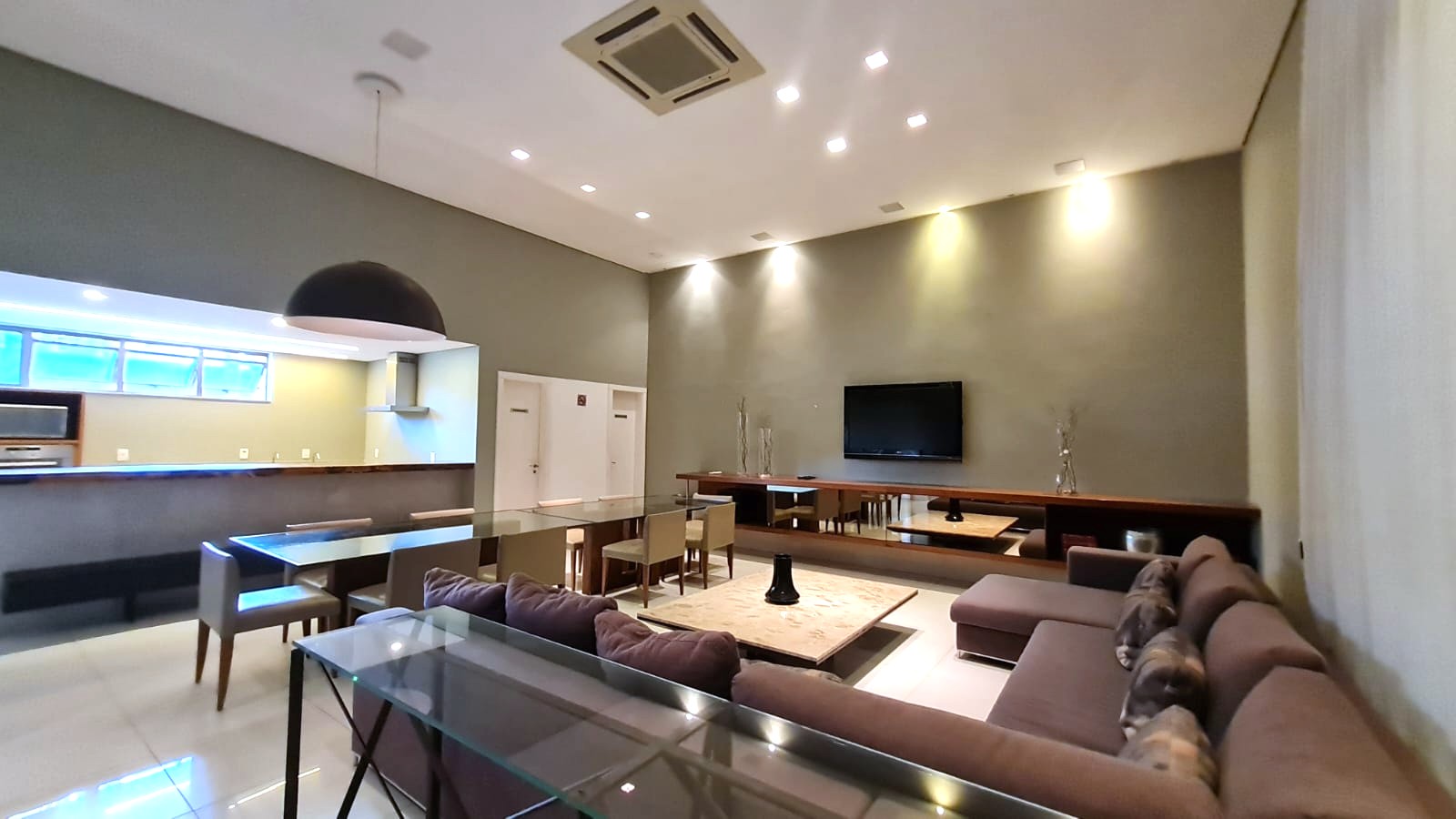 Roscoe Imóveis | Imobiliária especialista no Vila da Serra