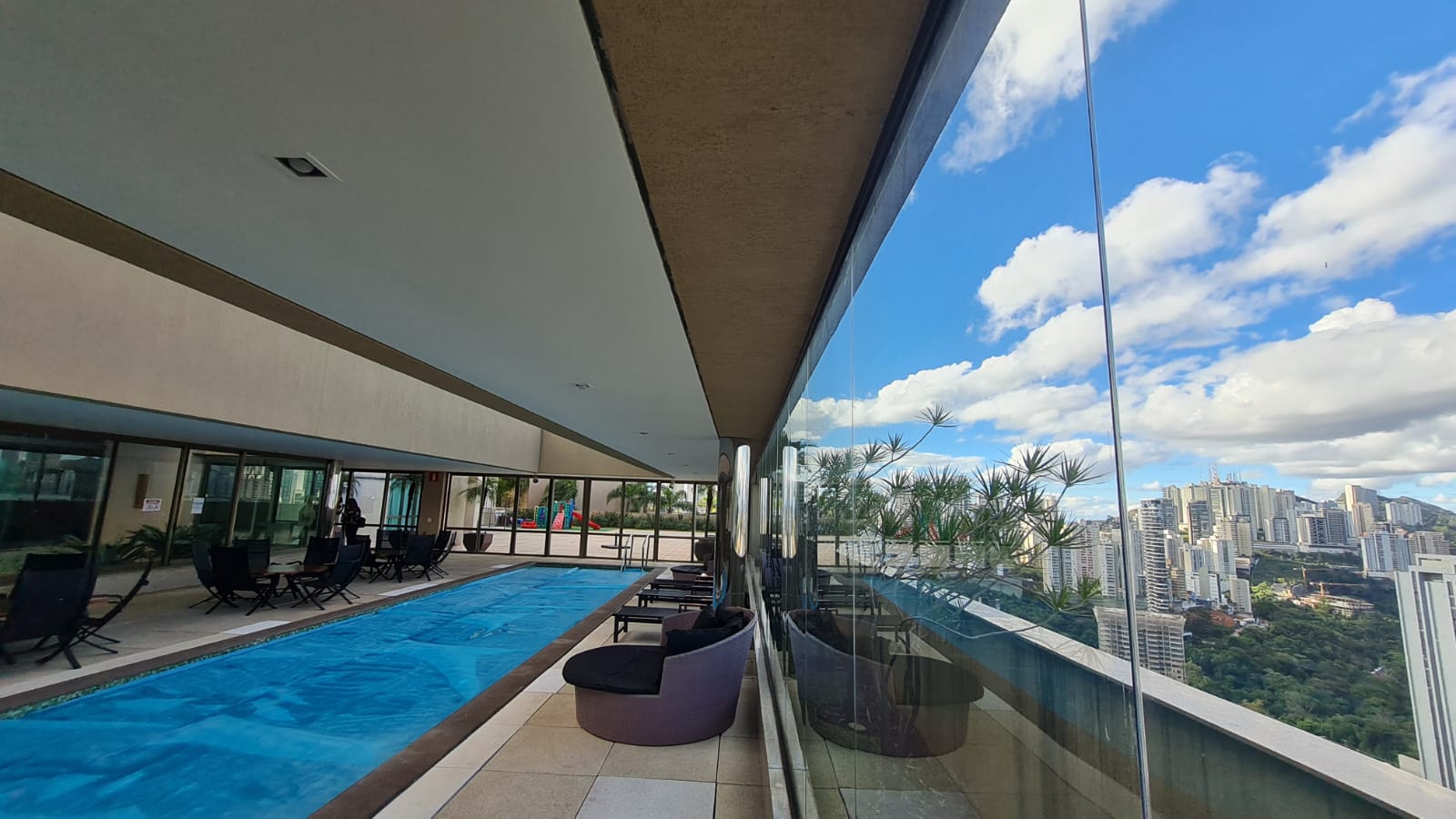 Imobiliária especialista no Vila da Serra é a Roscoe Imóveis