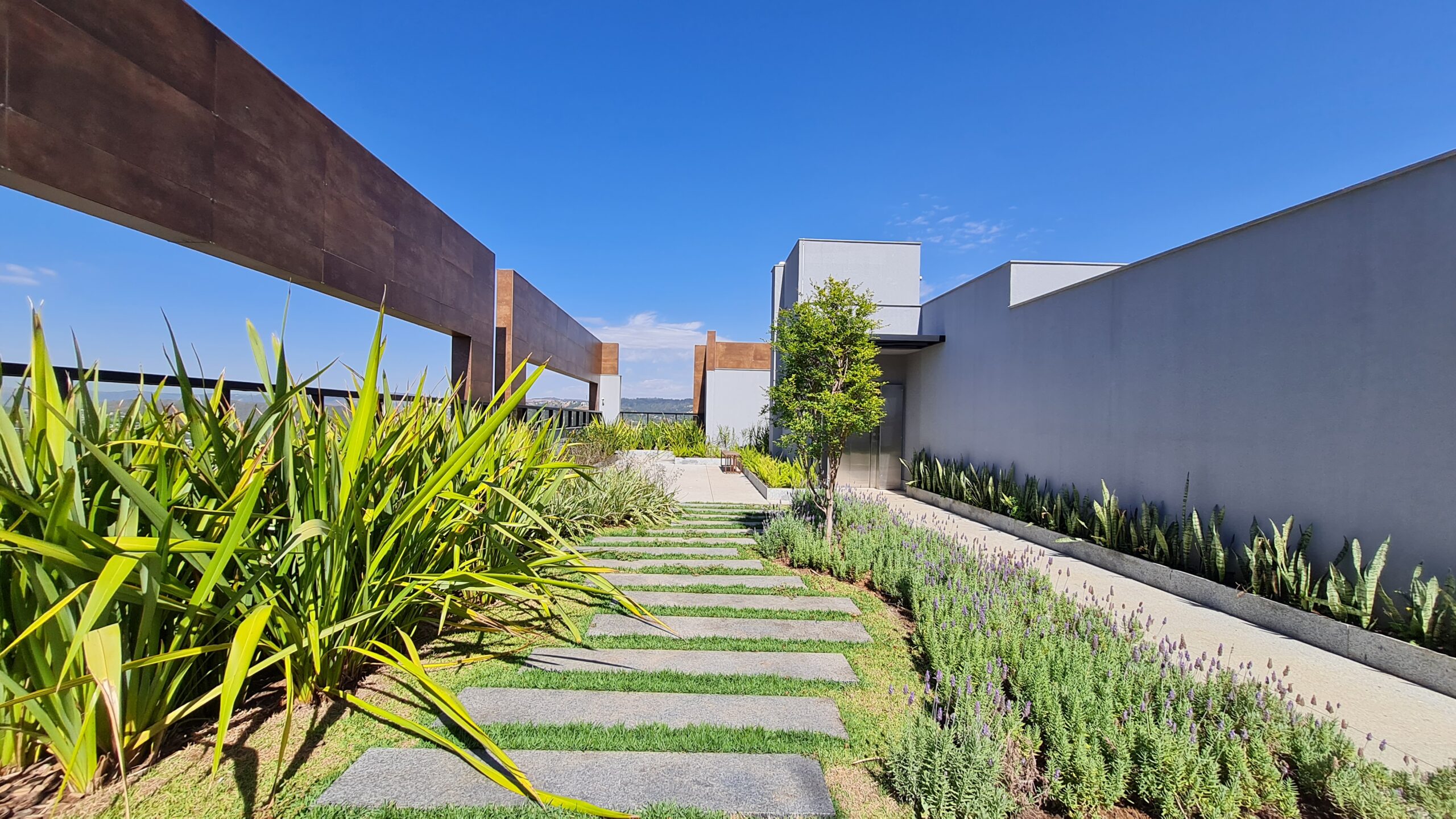 imobiliária Roscoe especialistas no vale do sereno