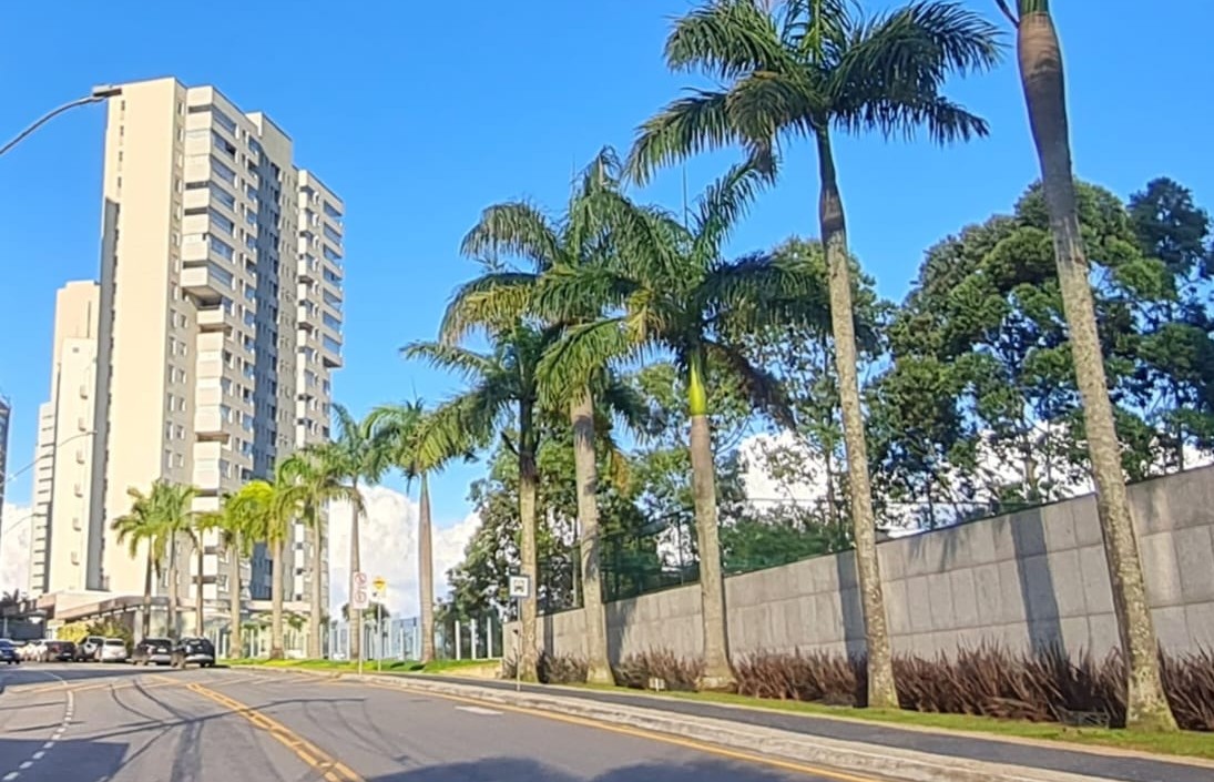 uptown av dr marco paulo simon jardim vila da serra