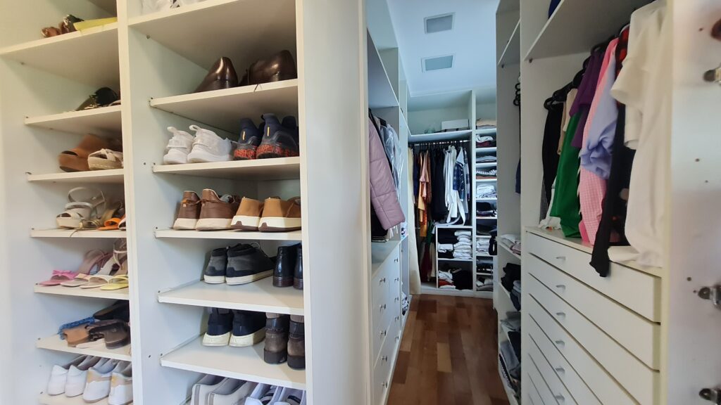 casa 4 suites e 8 vagas