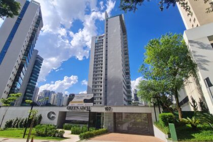 Apartamento 4 suítes novo à venda no Vale do Sereno por R$5.000.000