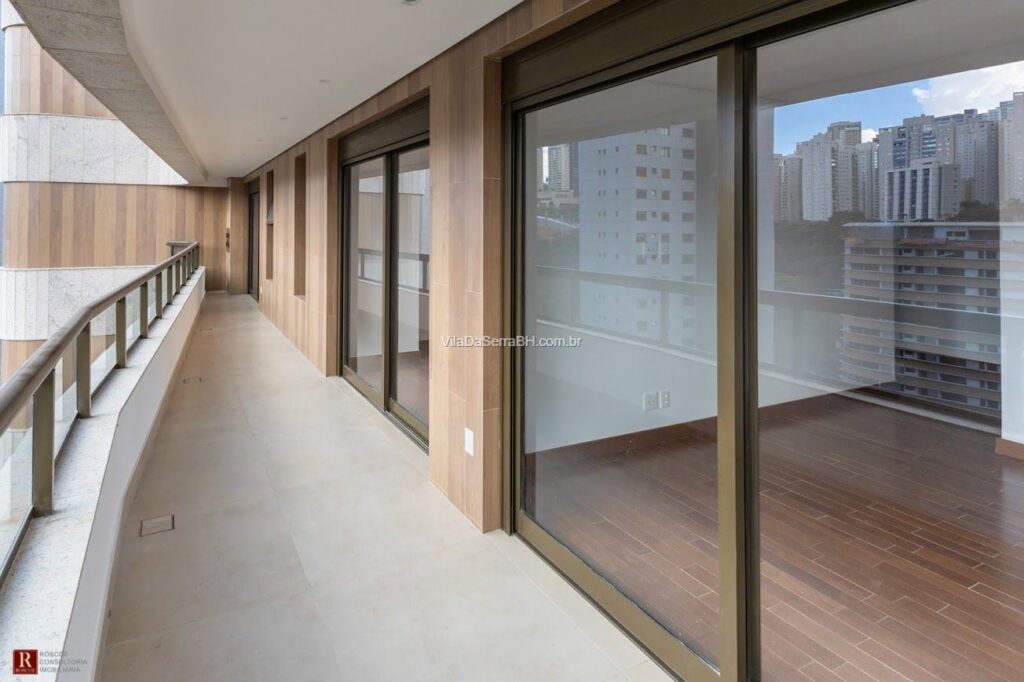 roscoe imoveis vila da serra