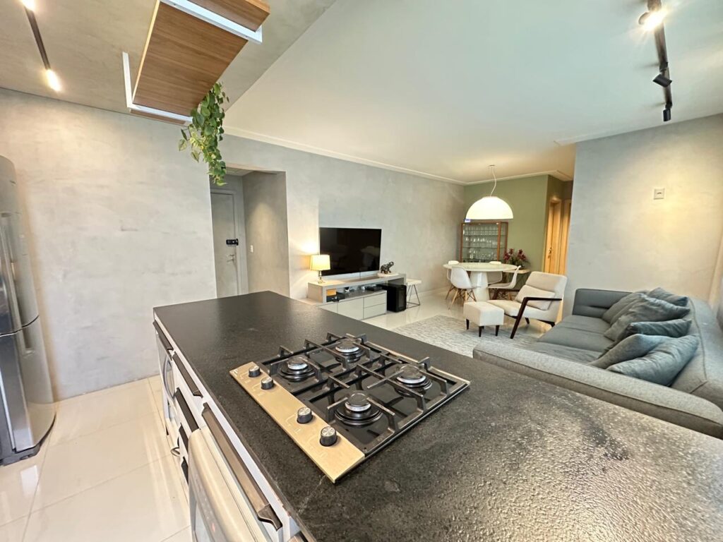 roscoe imobiliaria no vila da serra