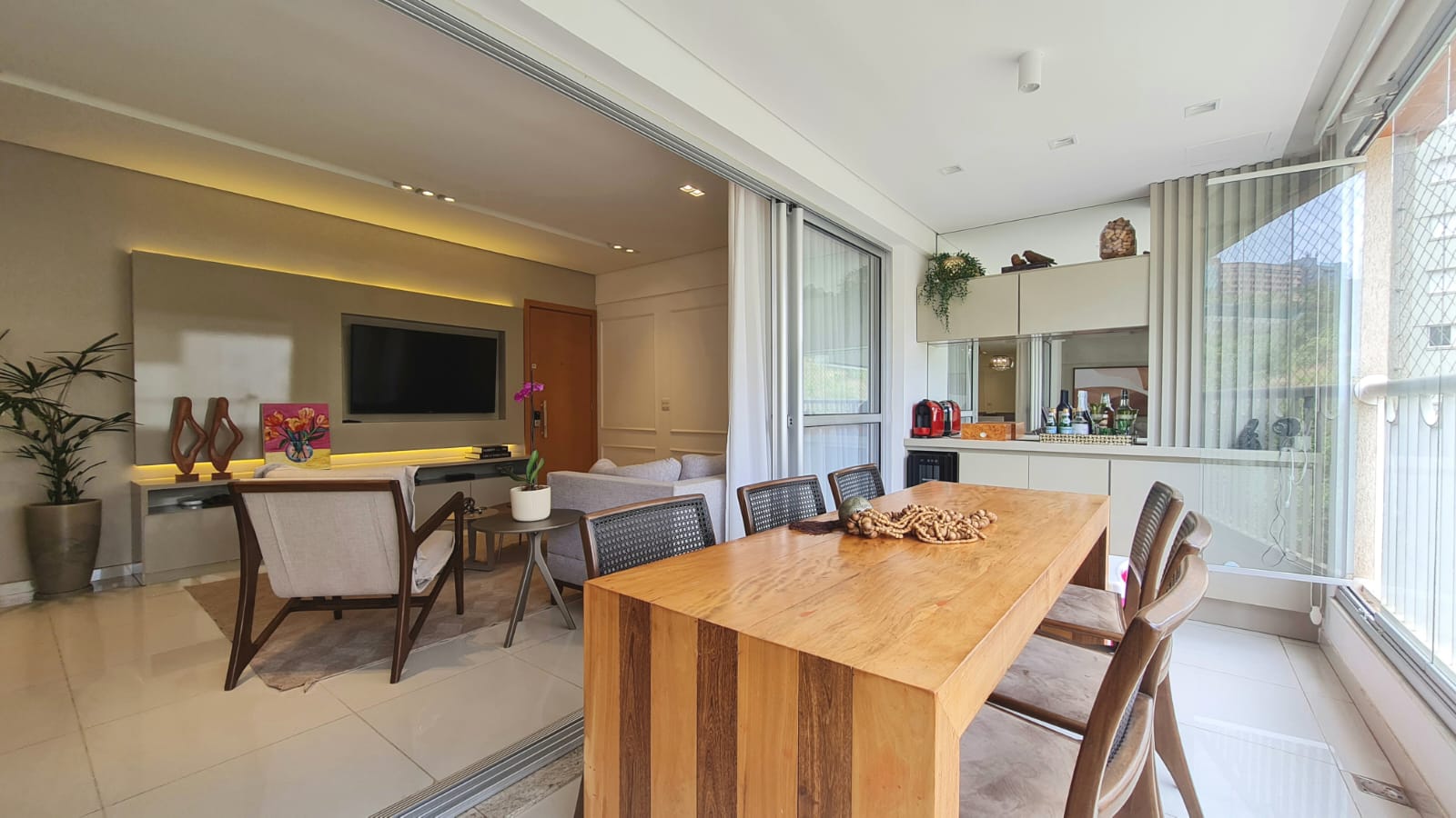 roscoe imobiliaria vila da serra