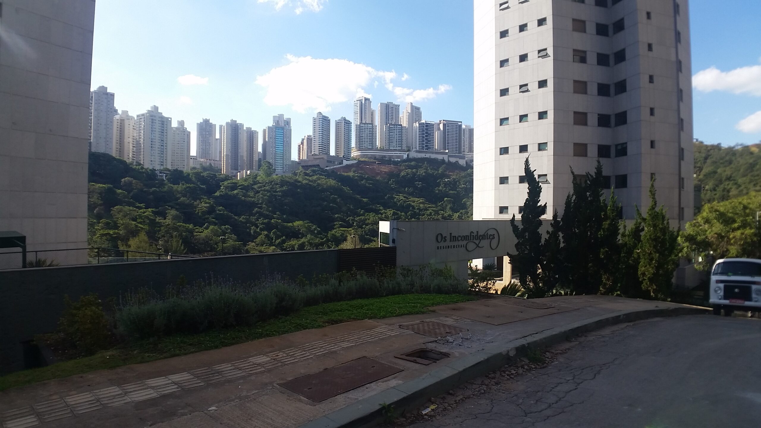 phv edifício os inconfidentes no vale do sereno