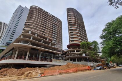 Cobertura ao lado do Bernoulli no Vale do Sereno