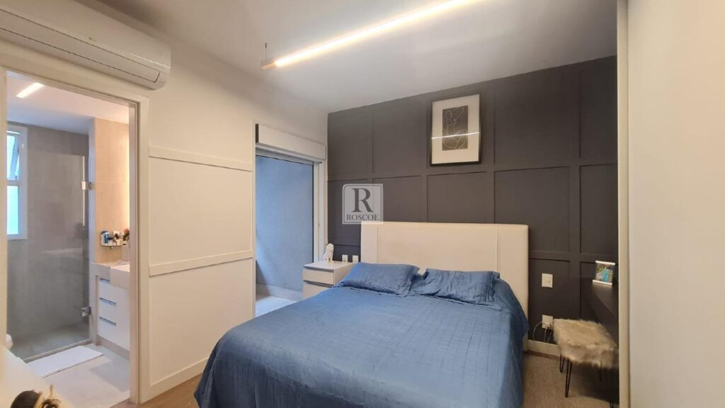 suite com varanda e ar condicionado