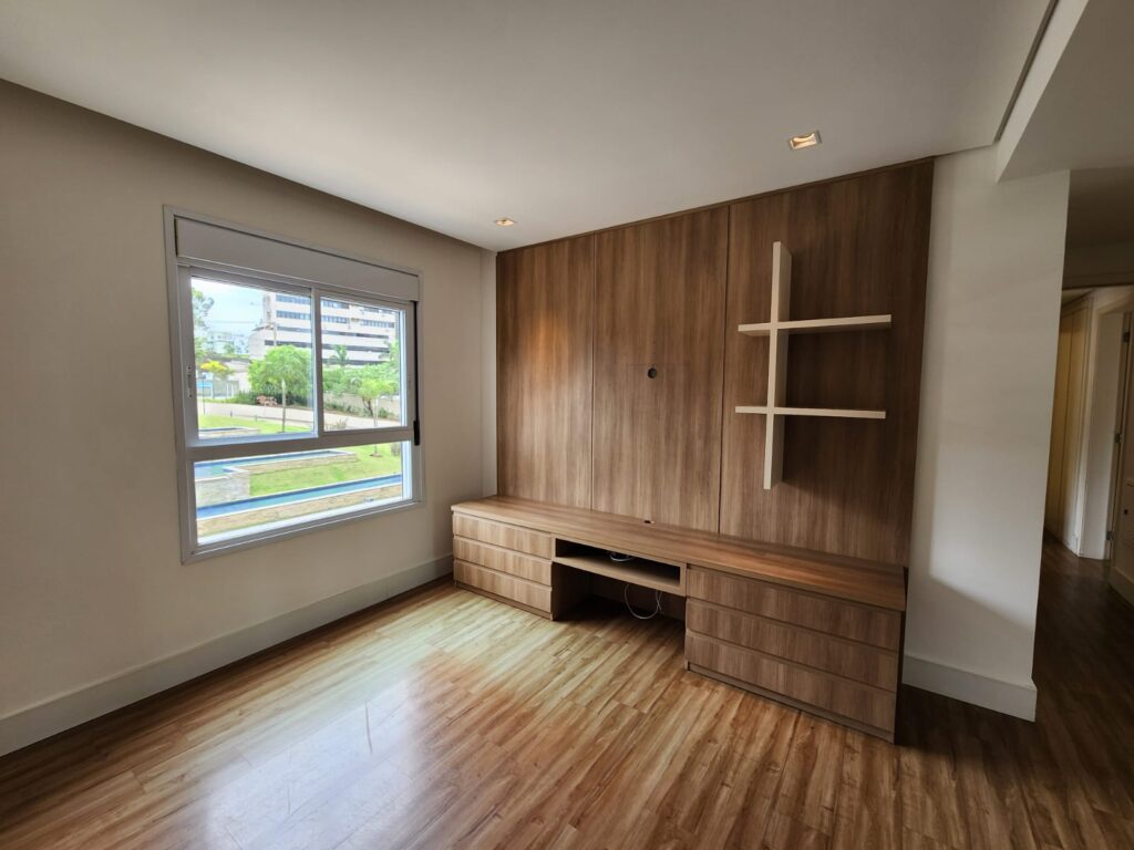 Roscoe Imóveis | Especialistas no Vila da Serra