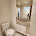 Apartamento à venda na Alameda Oscar Niemeyer com lavabo