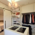 suite com closet e varanda