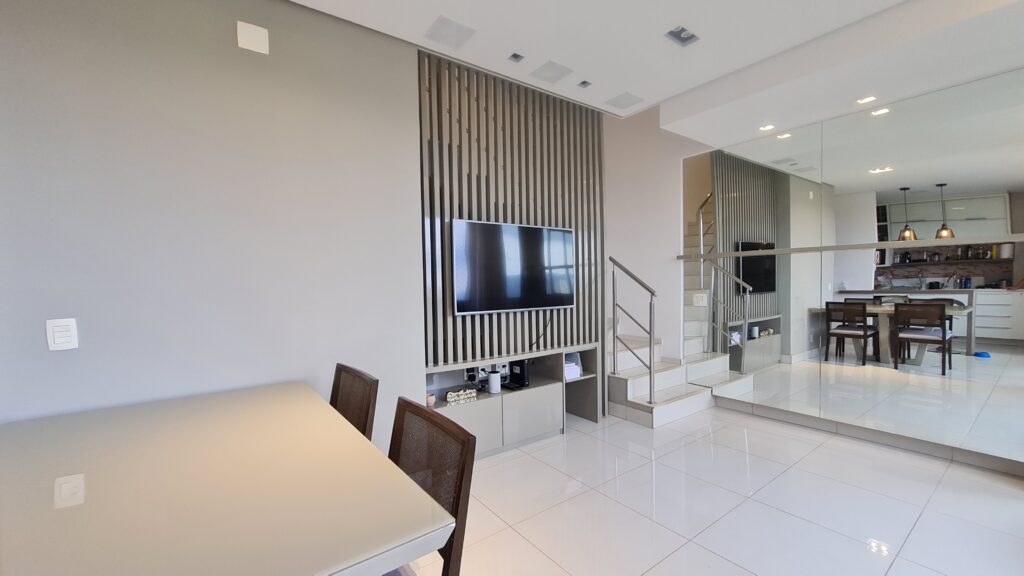 Loft duplex à venda no Vila da Serra