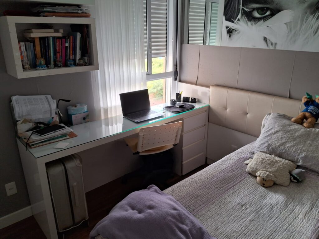 roscoe imoveis vila da serra