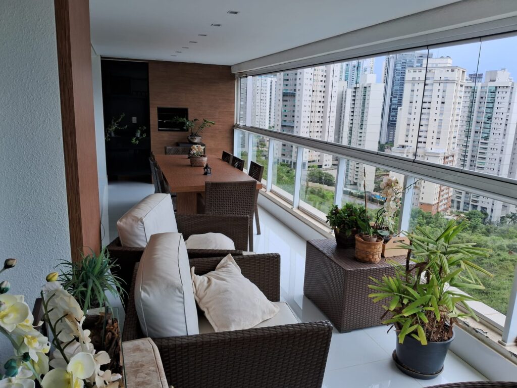comprar apartamento na alameda oscar niemeyer com 4 suites