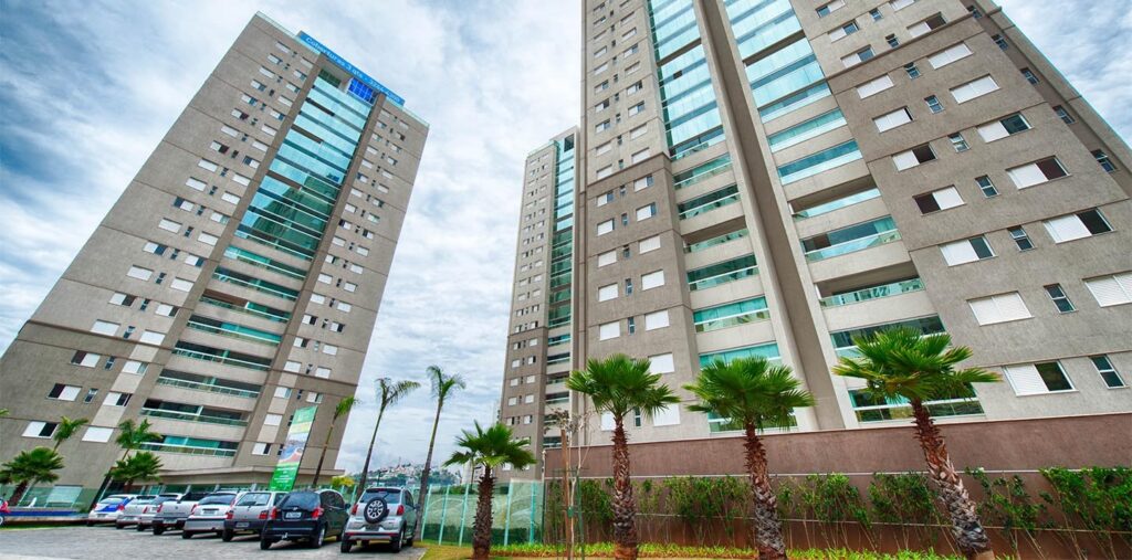 Roscoe Imóveis | Especialistas no Vila da Serra