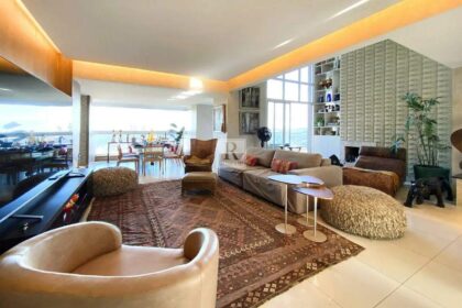 Apartamento de 217 m² com 3 suítes e 4 vagas à venda na Vila da Serra