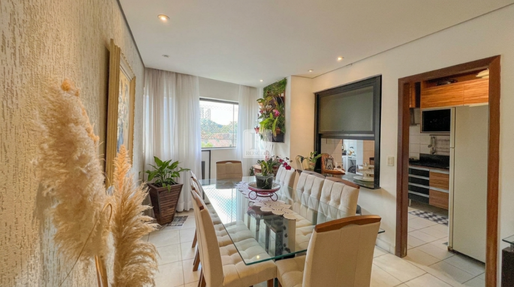 Apartamento de 3 quartos com suíte